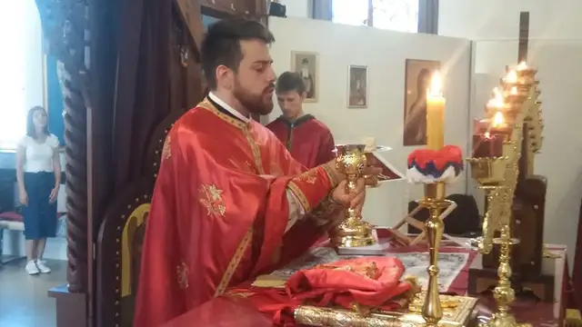 Нови парох санктпелтенски служио прву Свету литургију