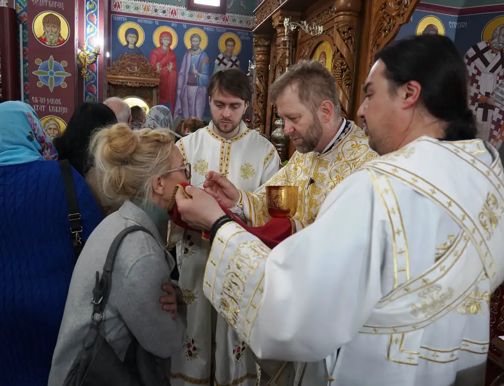 ВАСКРС У ХРАМУ СВЕТОГ ЋИРИЛА И МЕТОДИЈА У БЕРНУ