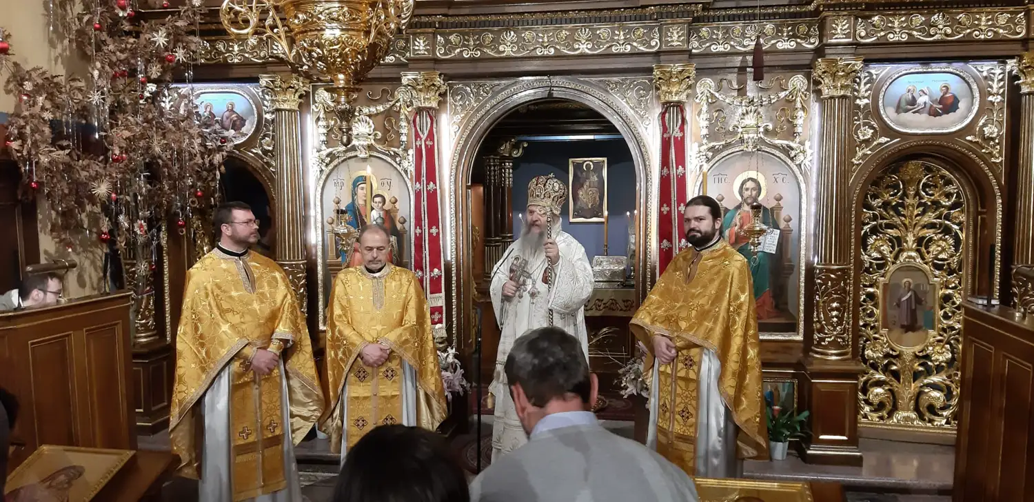 Епископ Андреј на Бадњи дан служио у Саборном храму