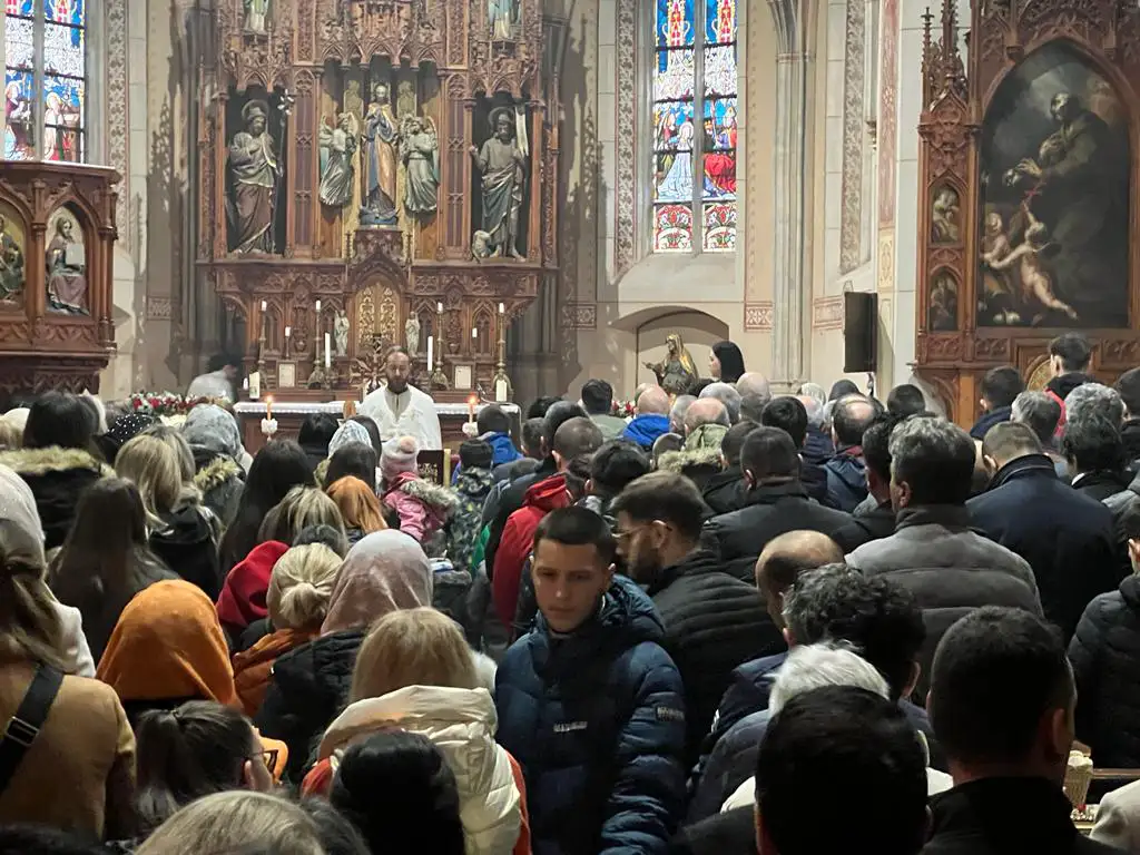 Прослава Васкрса у парохији Велс