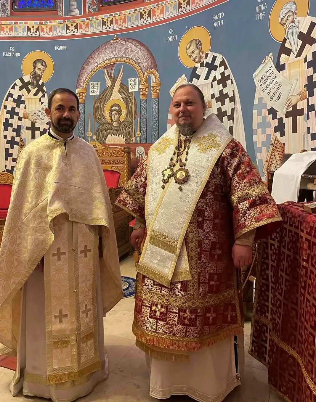 Руски Епископ у храму Светог Василија Острошког у Линцу