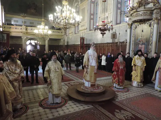 Епископ Андреј у Новом Саду