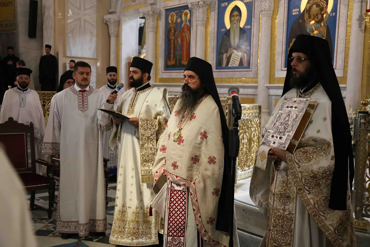 Делегација Епархије аустријско – швајцарске на устоличењу Епископа топличког г. Јеротеја, викара Патријарха српског