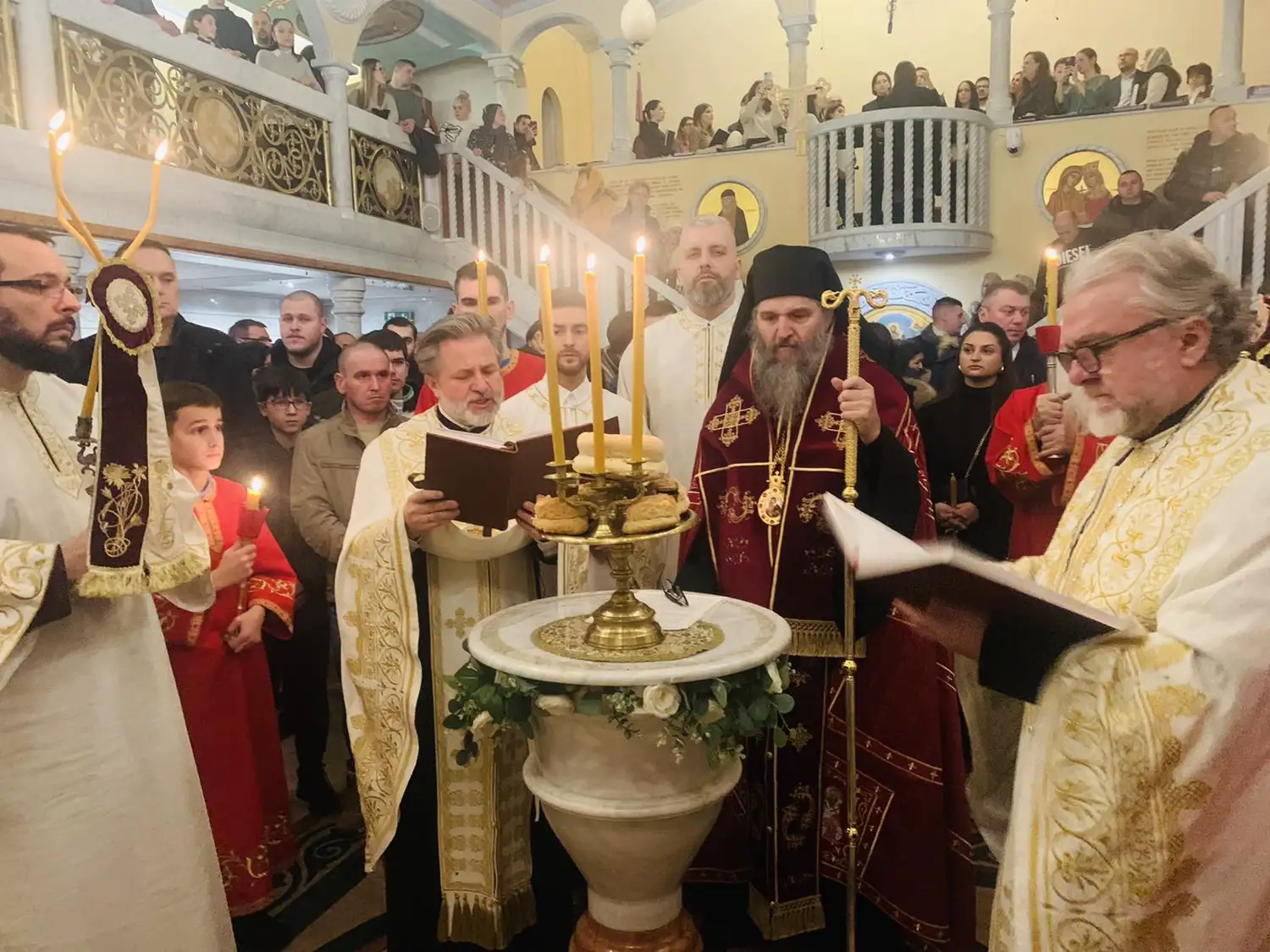БАДЊЕ ВЕЧЕ У ЦИРИХУ