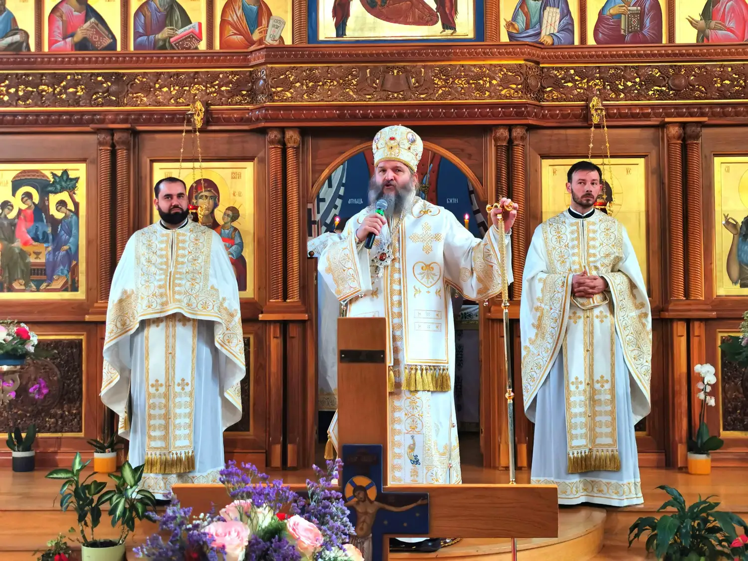 Архијерејска литургија у храму Св. Тројице у Цириху
