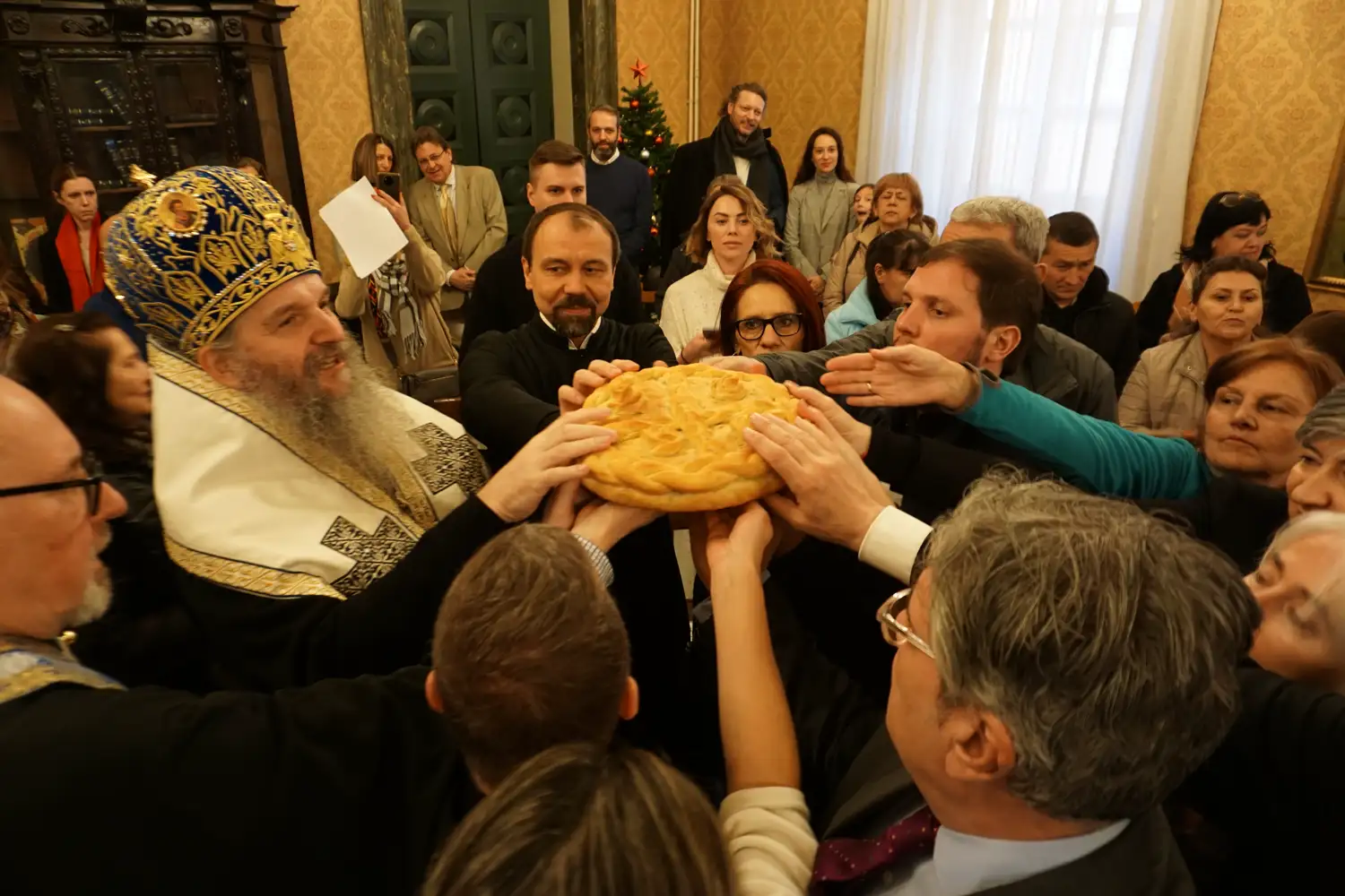 Епископ Андреј на прослави храмовне славе мисионарске парохије у Риму