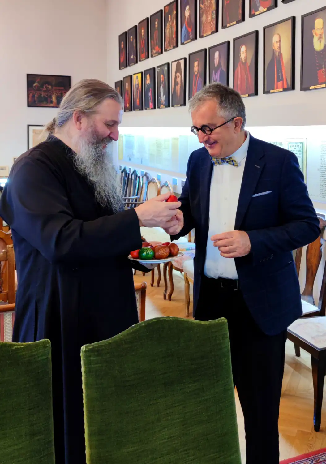 Амбасадор Родић честитао Васкрс Епископу Андреју