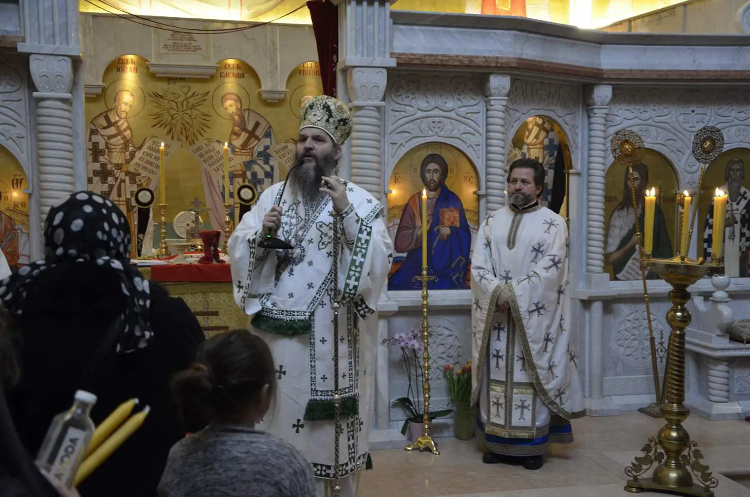Света Архијерејска Литургија на Богојављење у Светоуспенском храму у Цириху