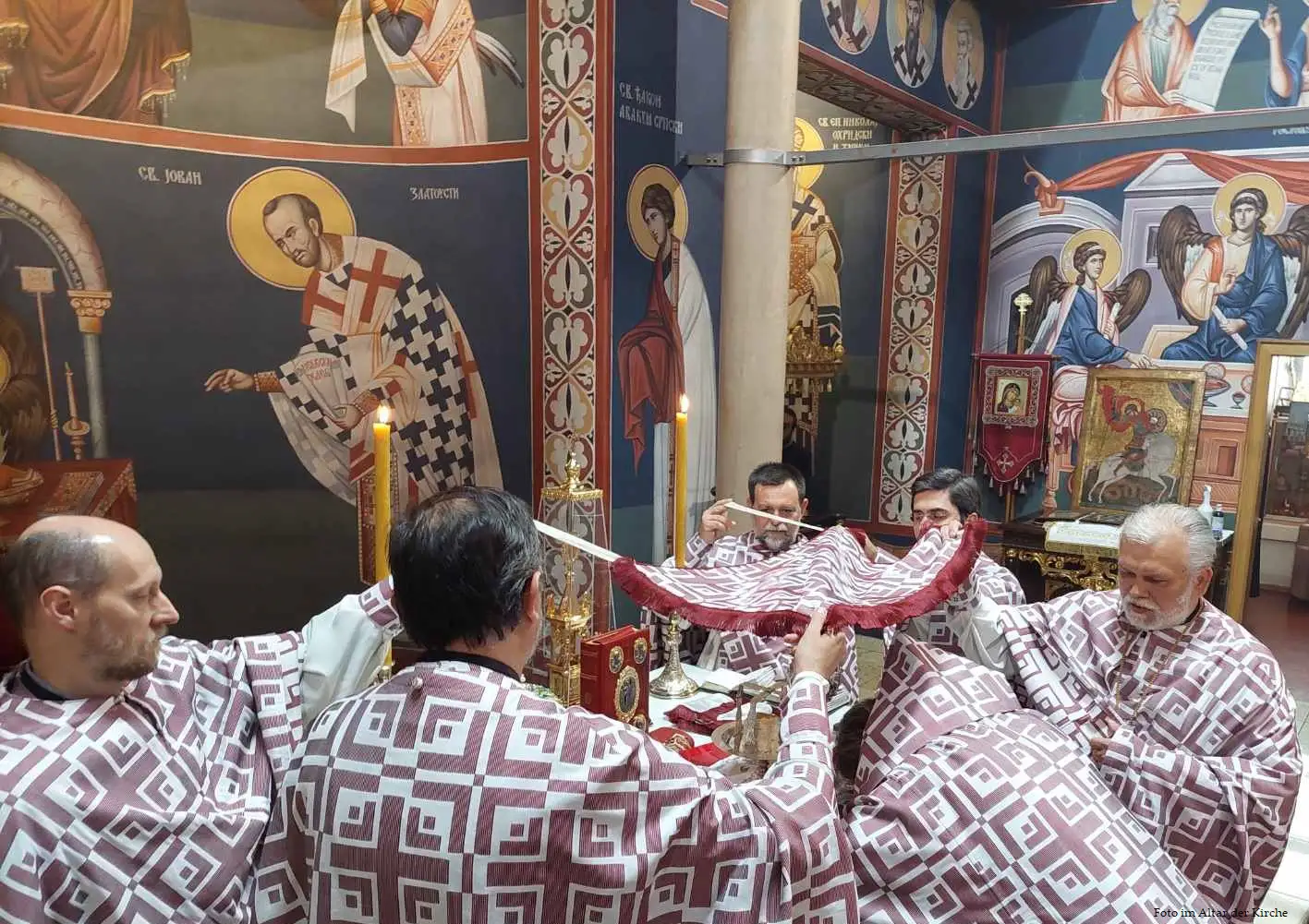 Духовски понедељак у храму Васкрсења Христовог у Бечу
