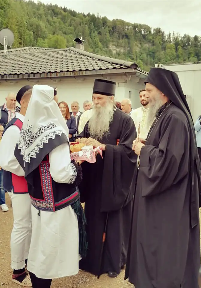 Освећење камена темељца за нови храм у Куфштајну