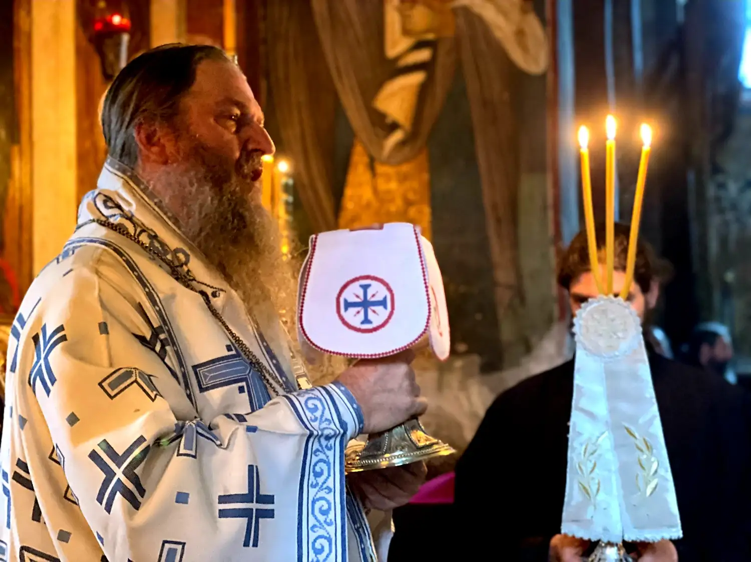 Посета Епископа Андреја манастиру Високи Дечани