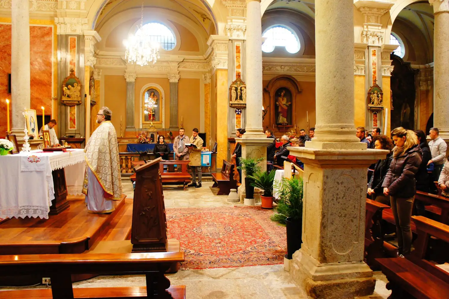 Празнично сабрање у Милану и прва Света литургија у Кроће Мосу (Croce Mosso)
