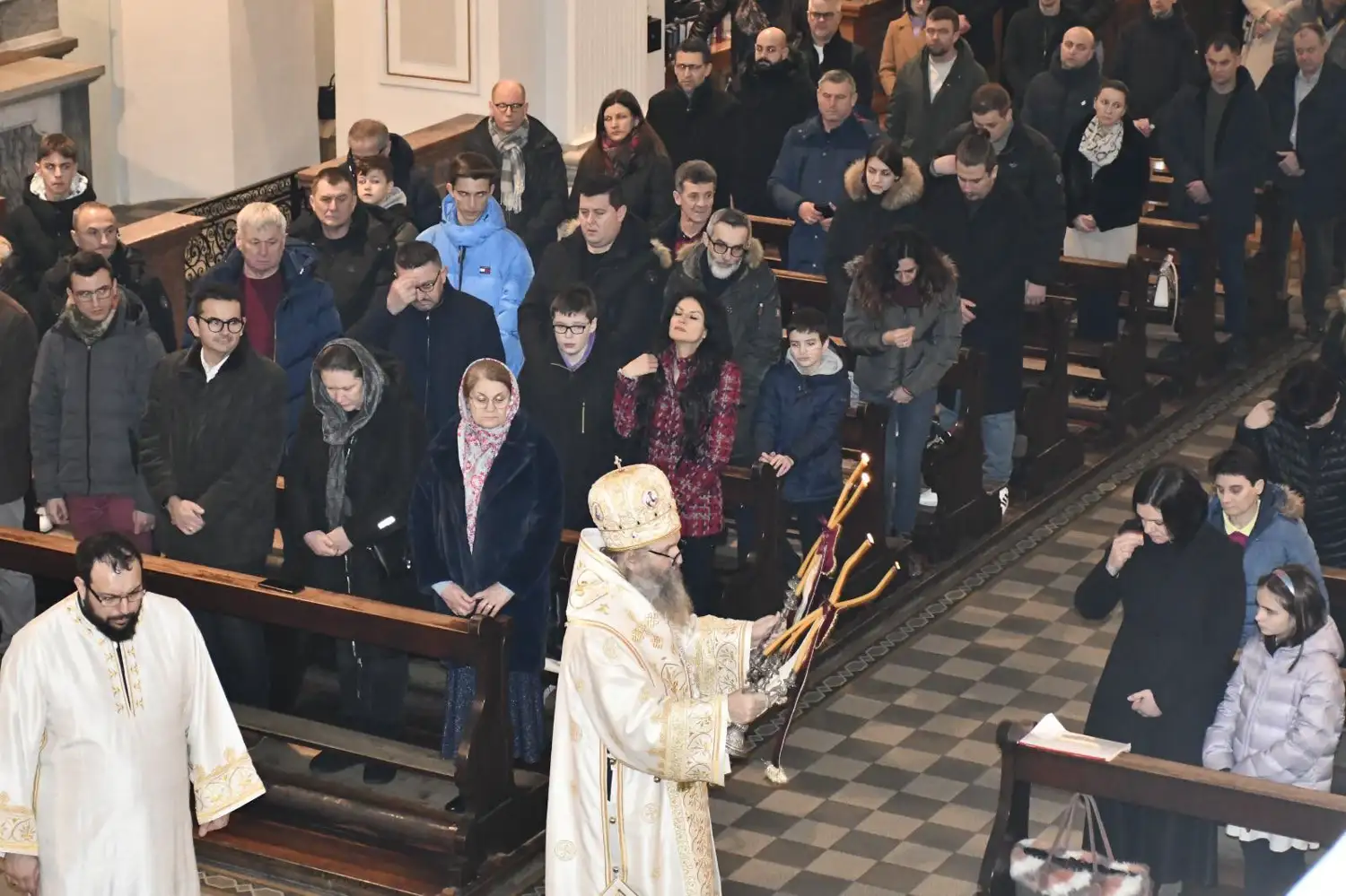 Епископ Андреј на празник Светог Јована служио у Тићину
