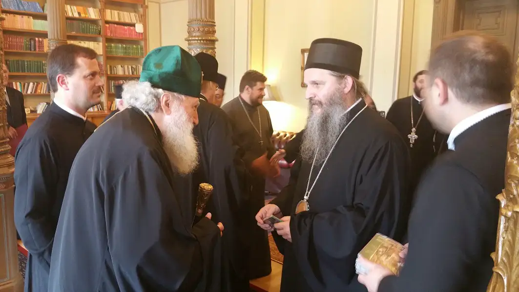 Епископ Андреј у Будимпешти