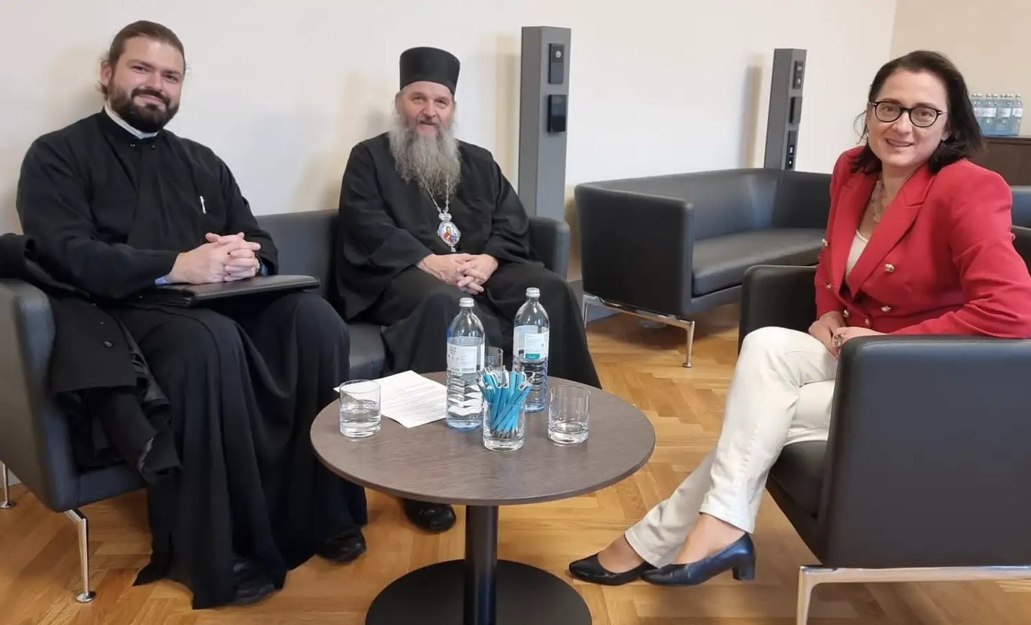 Епископ Андреј у посети др Гудрун Куглер и Аустријском парламенту