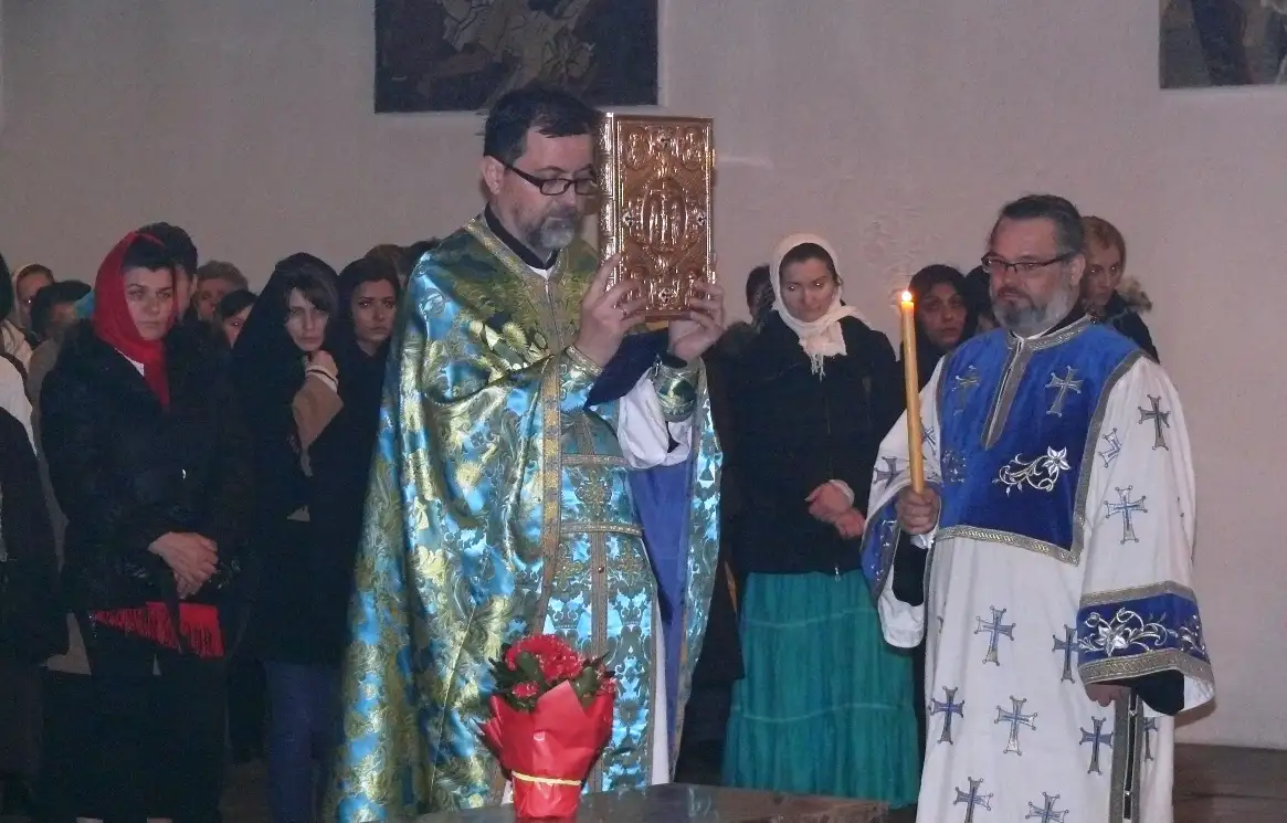 Поноћна пасхална Литургија у новом храму Рођења Пресвете Богородице