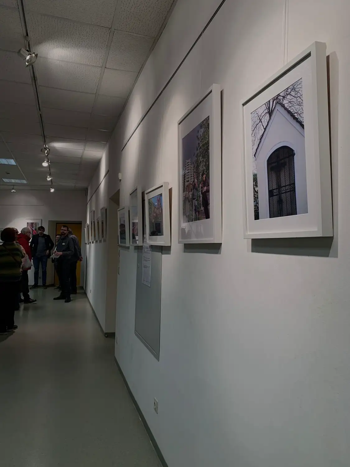 Отворена изложба фотографија у 12. бечком округу