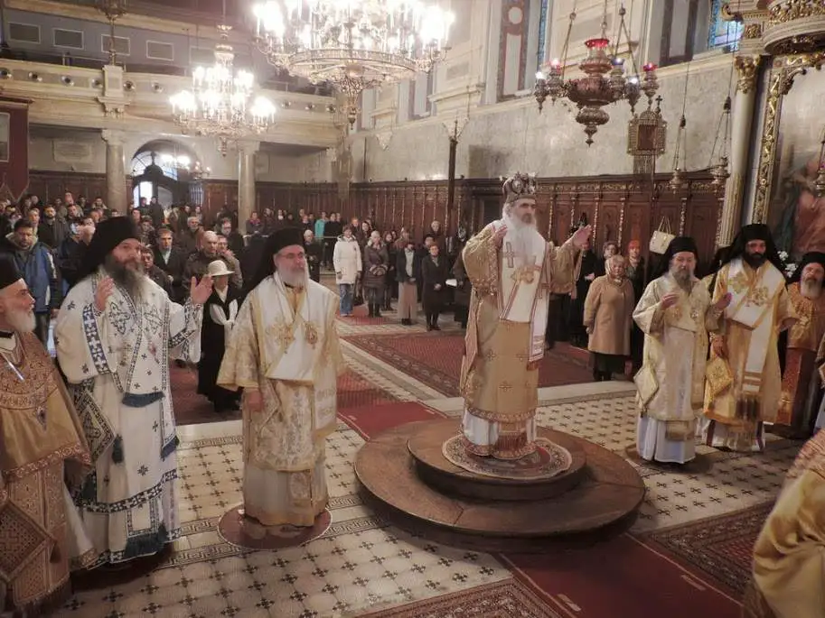 Епископ Андреј на Јовањдану у Саборном храму у Новом Саду