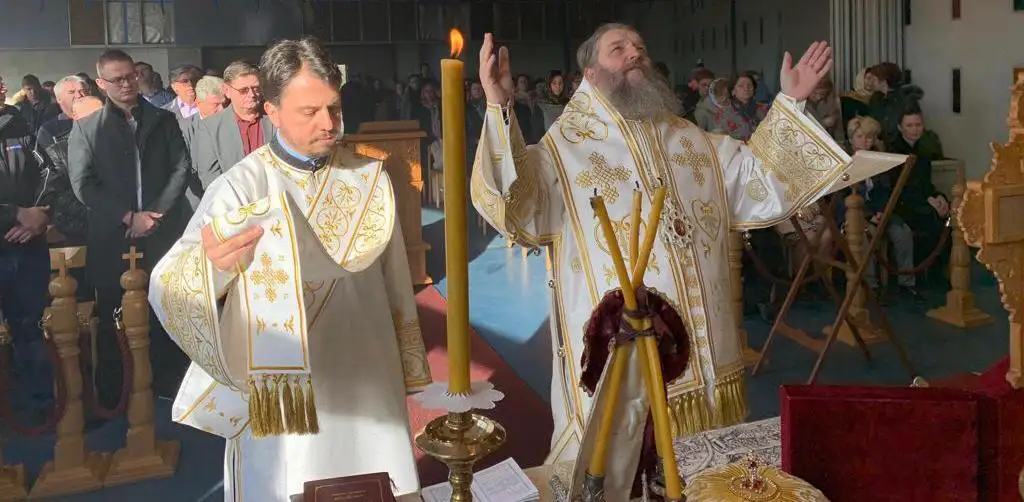 Архипастирска посета и прослава парохијске славе у Лозани