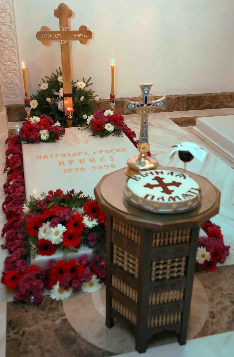 Патријарх Порфирије: Патријарх Иринеј је био једно са својим народом као што је био једно са Христом